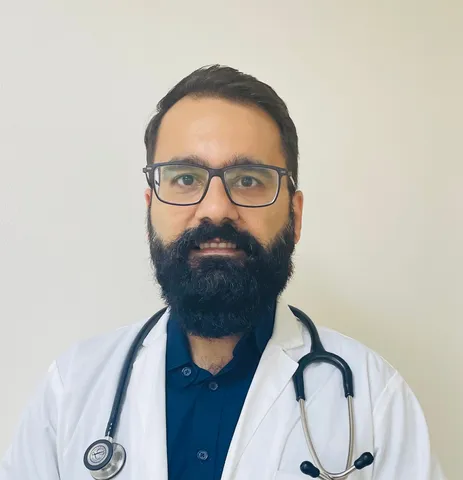 Dr Ankit Bhatia Pulmonologist